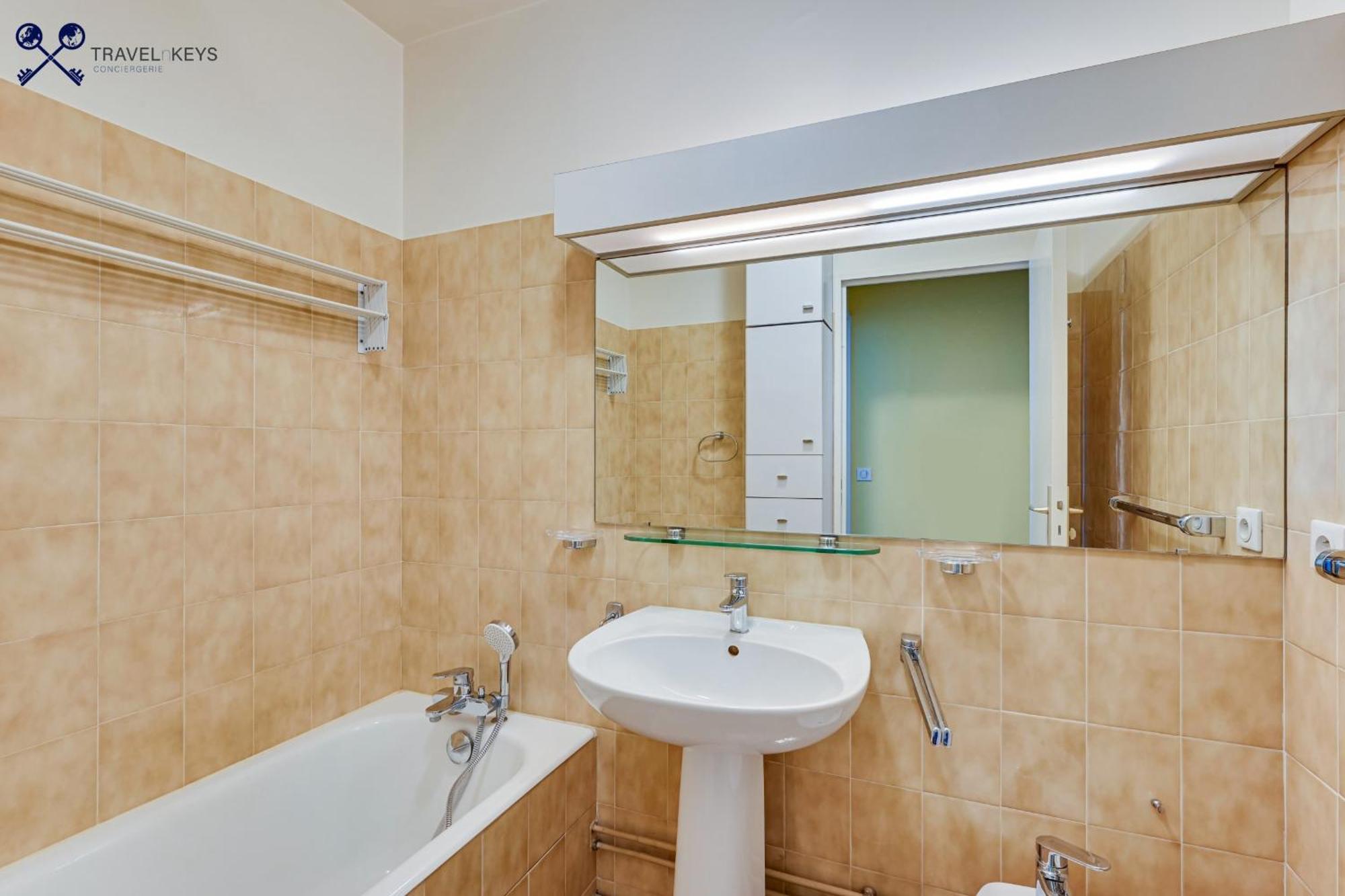 Appartement Cosy 1 Bedroom 15 Parijs